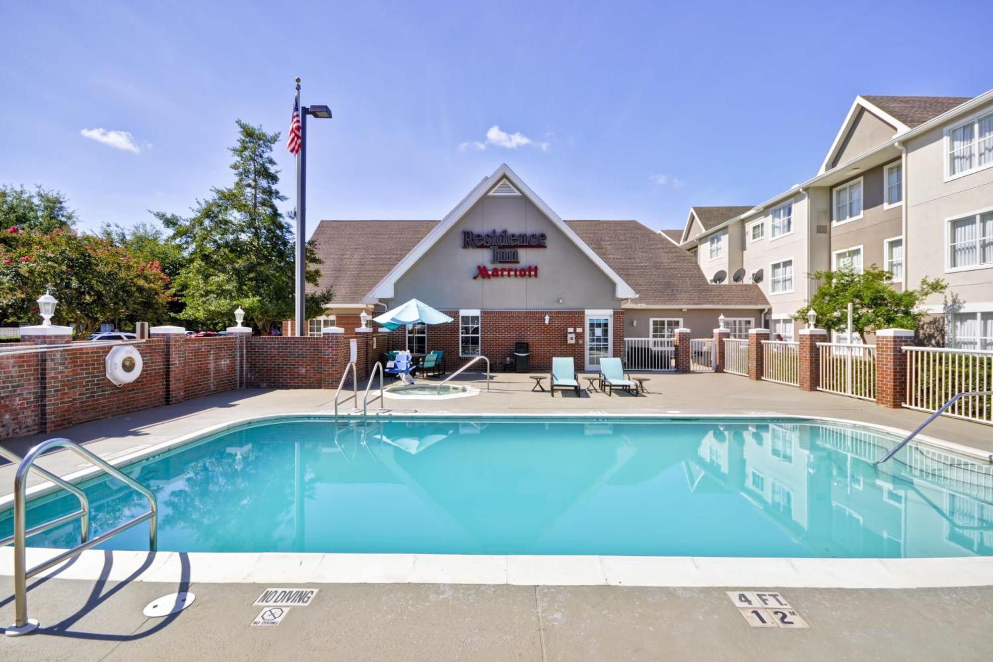 Residence Inn By Marriott Jacksonville Airport Exterior photo