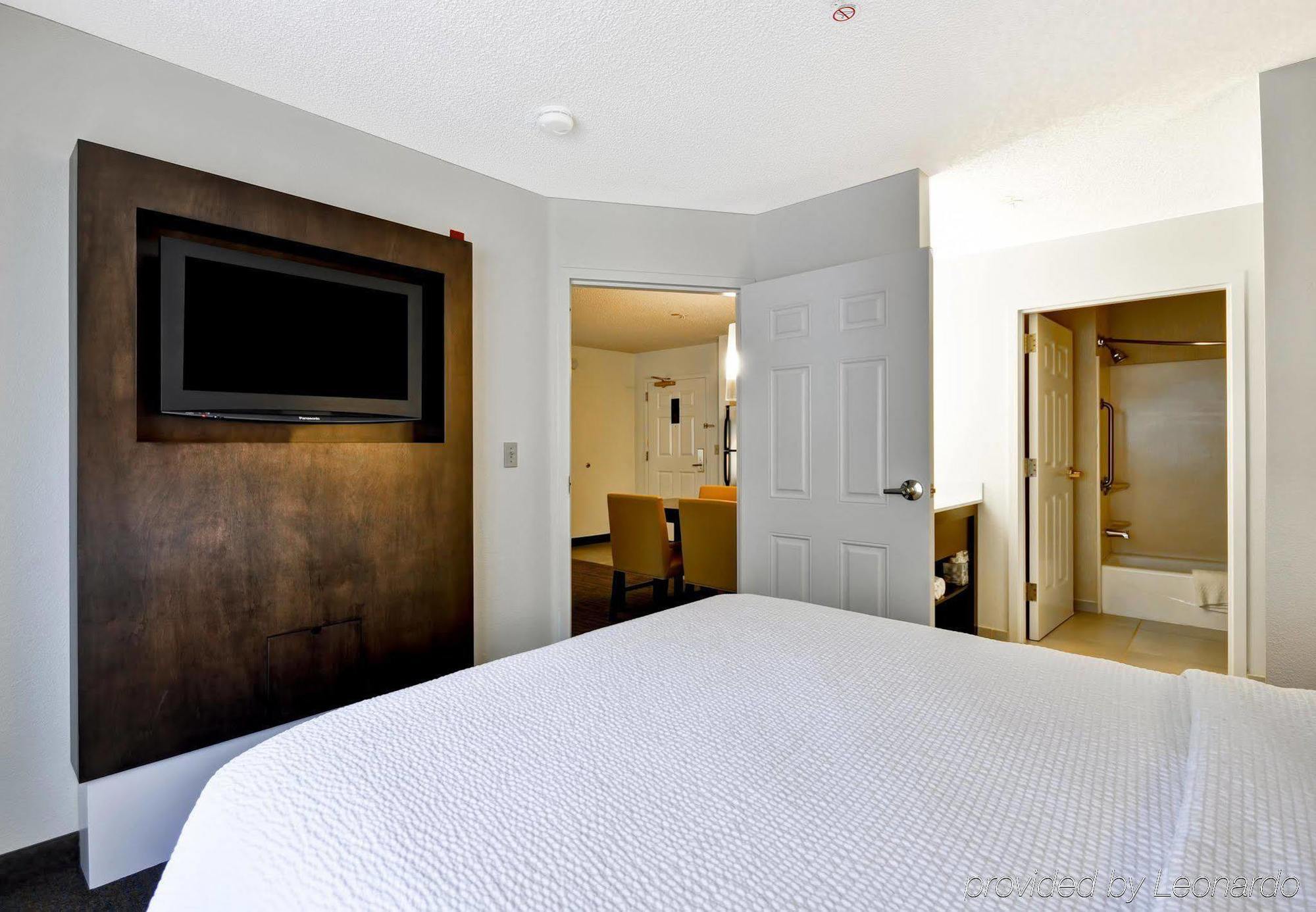 Residence Inn By Marriott Jacksonville Airport Exterior photo
